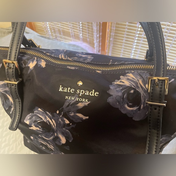 kate spade Handbags - Kate Spade navy floral tote, polyester/leather, near-pristine condition